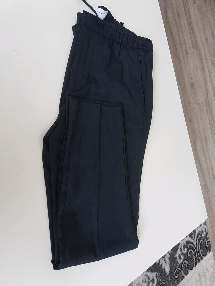 Topman herren hose gr 36/32 in Menden