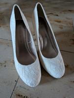 Schuhe / Hochzeitsschuhe neu Größe 39 Brandenburg - Rathenow Vorschau