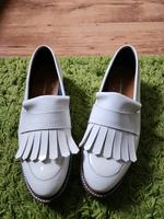 Neue Tommy Hilfiger Schuhe in 41, Loafer Hessen - Karben Vorschau