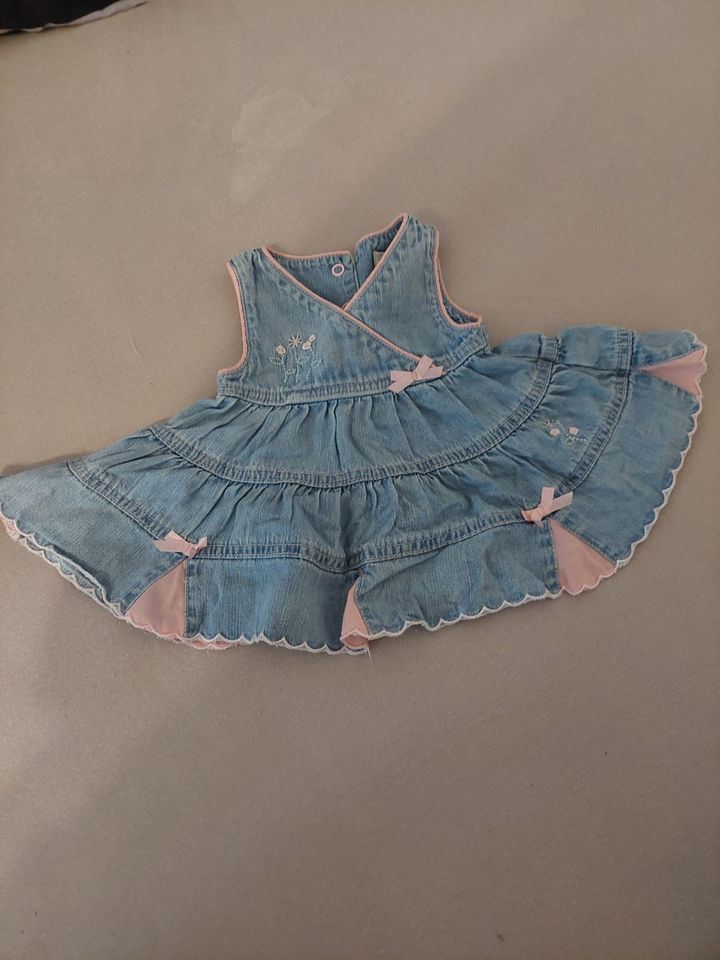 Kleid für Baby 50/56 in Schiffdorf