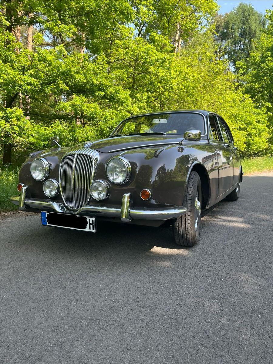 Abbildung des Autos Jaguar Daimler V8-250 H-…