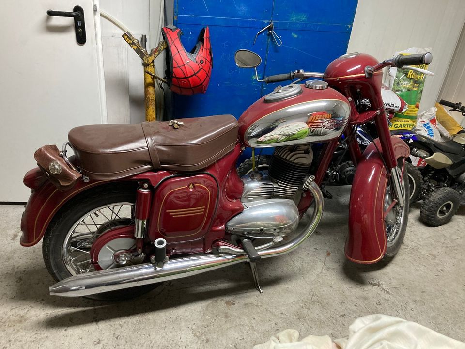 Jawa 353 250ccm mit Papiere und Tüv in Chorin