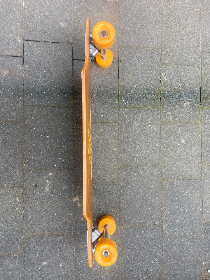 Longboard Titus in Düsseldorf