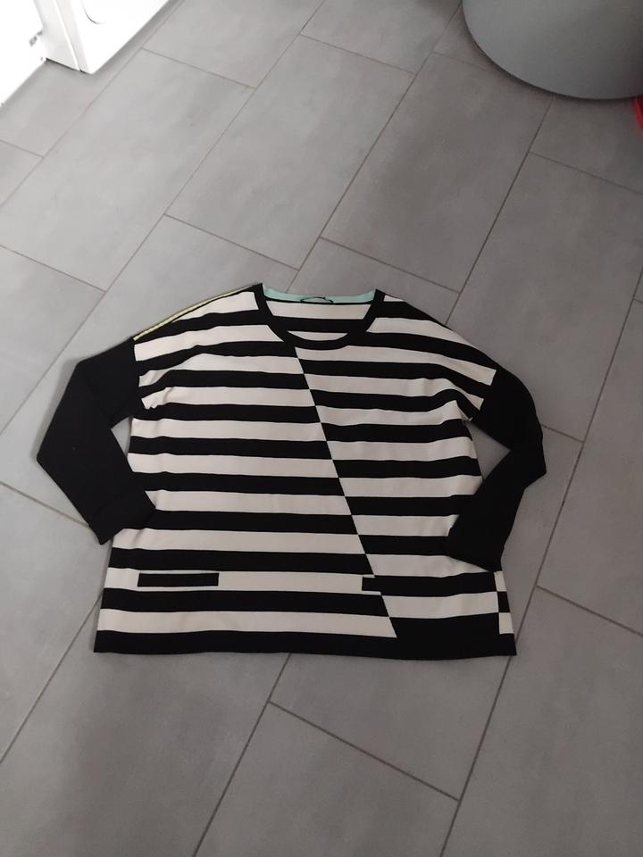 Pullover von Betty barclay Gr XL in schwarz -weiß in Steinau