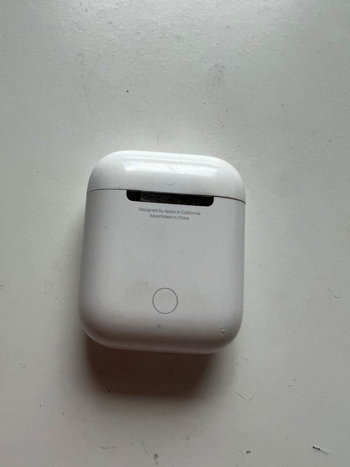 Apple air pod in Weissach