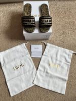 Christian Dior Sandalen, D Way, Mules, schwarz/braun, Gr. 40 Kreis Ostholstein - Scharbeutz Vorschau