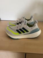 Adidas Ultraboost Light Laufschuhe Bayern - Bayreuth Vorschau