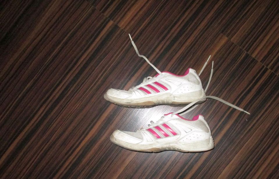 Adidas Schuhe Größe 36 in Panketal
