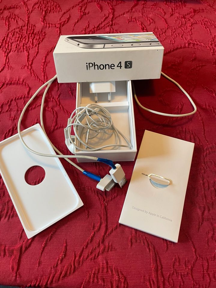 Apple IPhone 4s, weiß, in Originalverpackung in Ettlingen