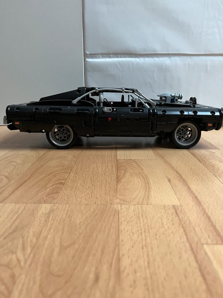 Lego Technic 42111 - Dodge Charger Fast & Furious in Dietzenbach