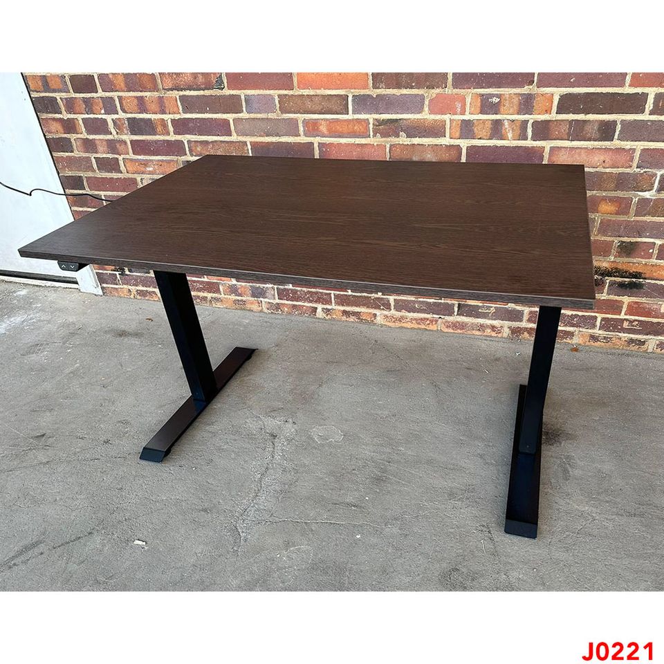 200x Schreibtisch NEU elektrisch höhenverstellbar Wenge 140cm in Berlin