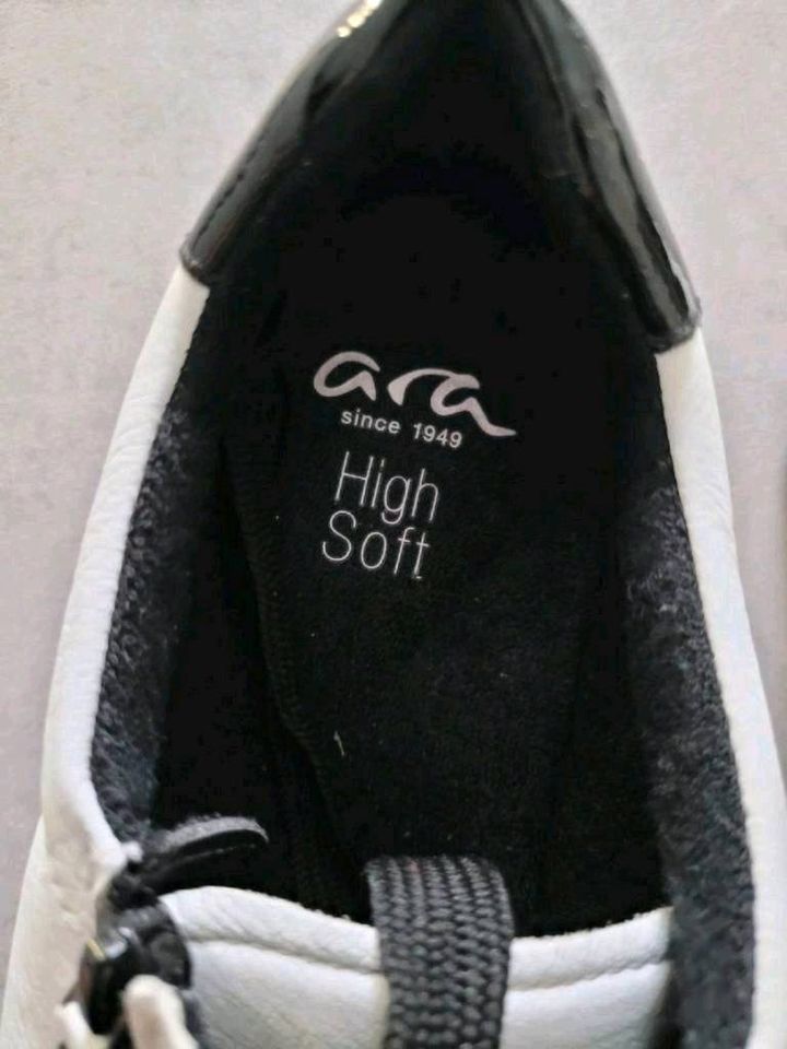 Ara Sneaker weiss high soft in Köln