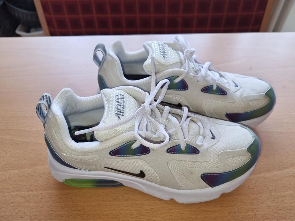 Nike air max 200 blanche hotsell