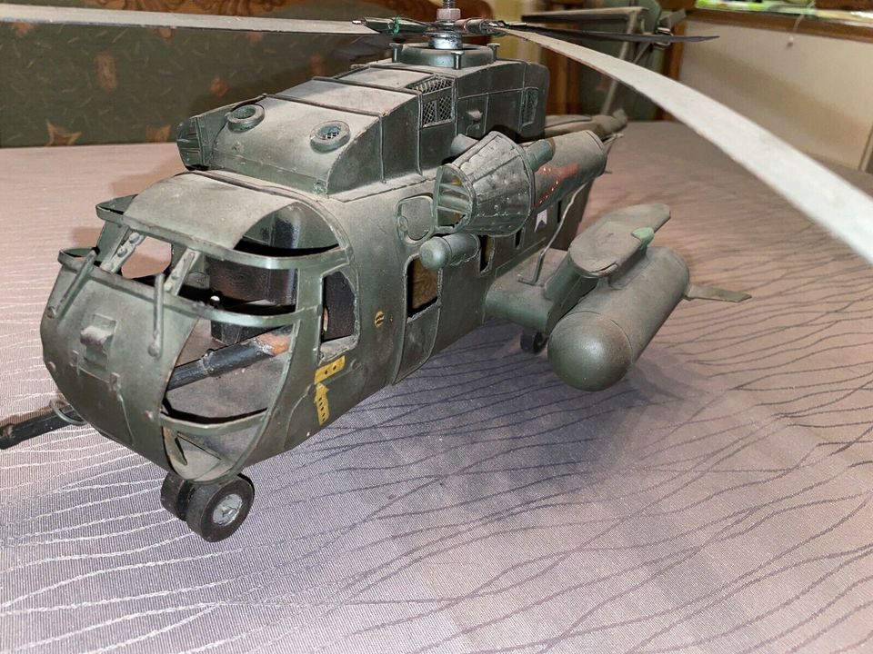 Modell CH 53 Hubschrauber vintage Metall Deko Spielzeug Militär in Gotha