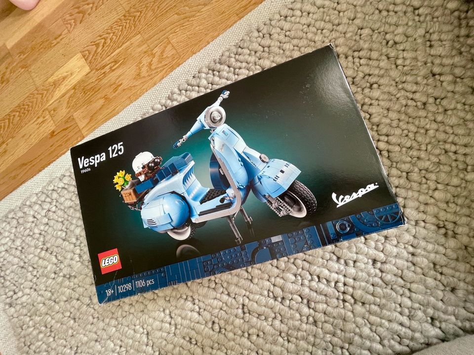 LEGO Icons 10298 - Vespa 125 - OVP in Stuttgart