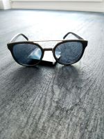 VINTAGE graue Plastik Sonnenbrille UV-Schutz Unisex Sachsen-Anhalt - Lutherstadt Wittenberg Vorschau