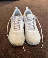 Puma Sneaker Turnschuhe Laufschuhe Outdoorschuhe rosa 42 Nordrhein-Westfalen - Gütersloh Vorschau