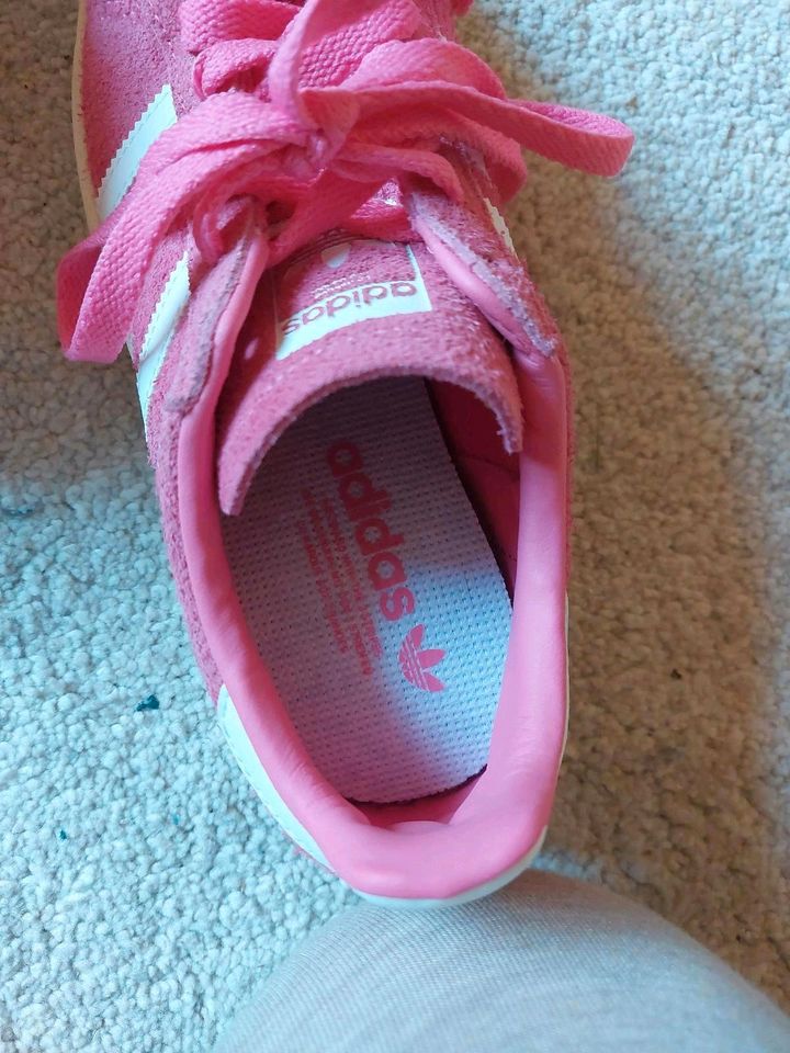 Adidas Sneaker pink in Hamburg