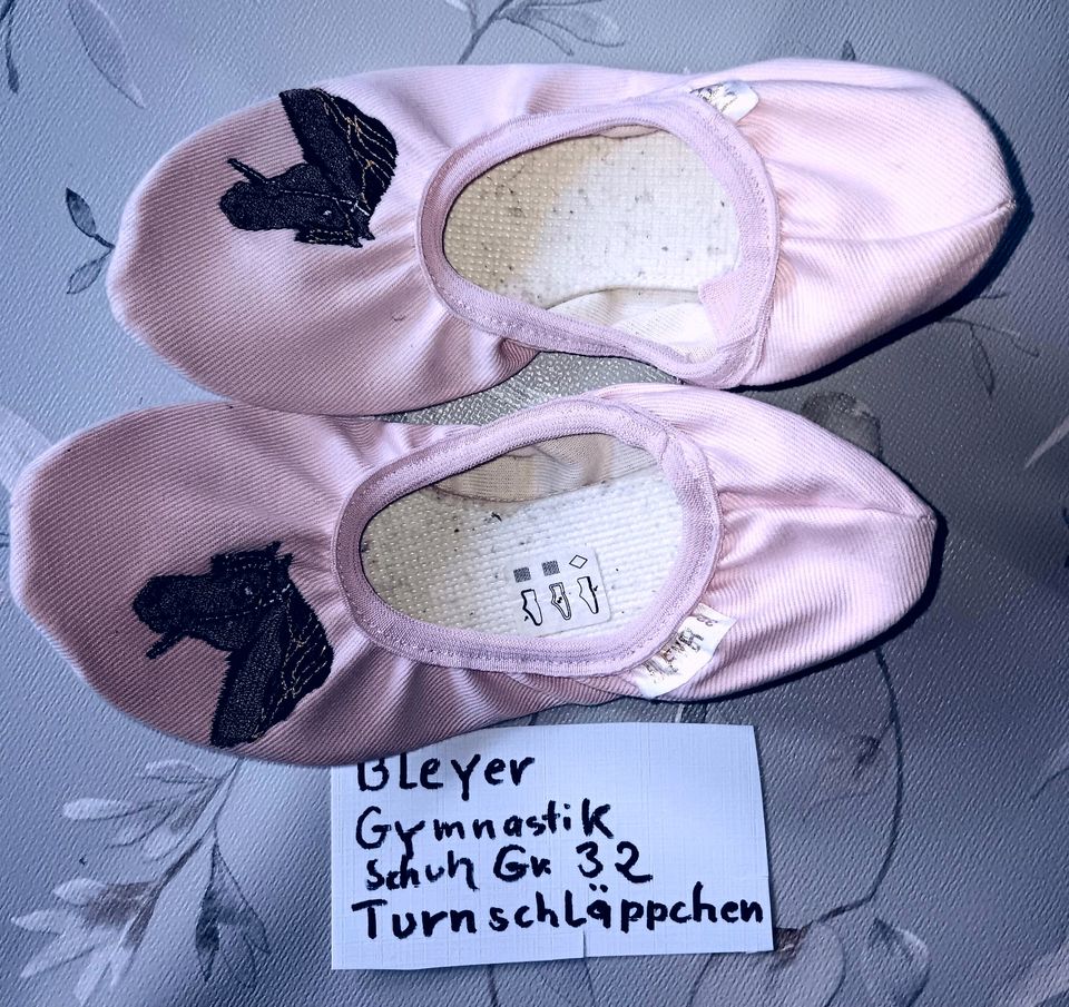 Ballerinas/ Turnschläppchen,Gr 32 in Remscheid