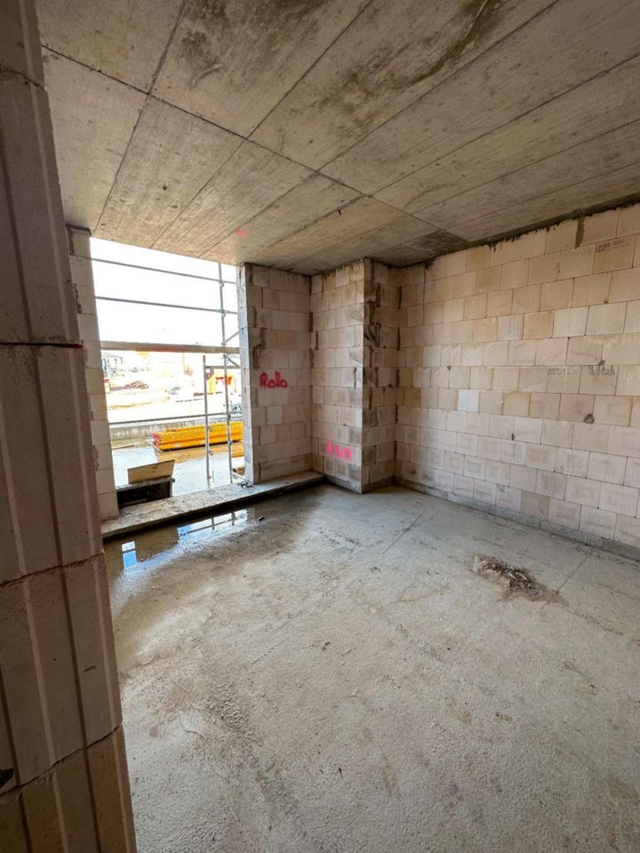 Erstbezug, Neubau 2023! Wohnen in exklusiver Stadtvilla mit eigenem