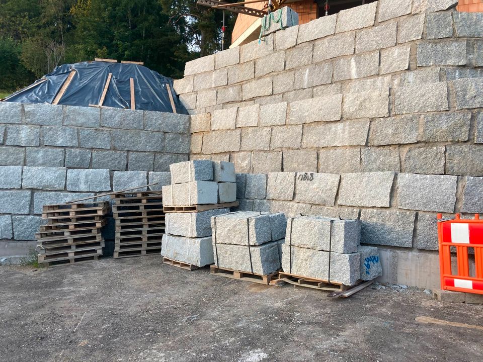 Granit Mauer, Pflaster, BLOCKSTUFEN, PLATTEN 24 Tonnen in Pomßen