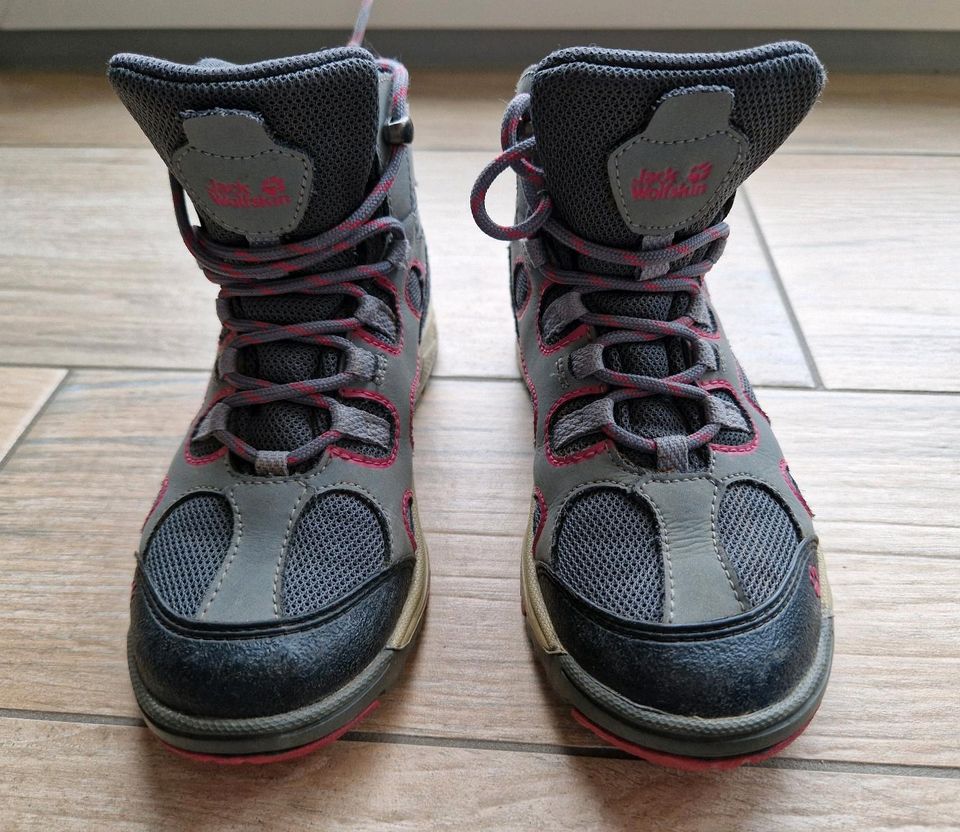 Wanderschuhe Jack Wolfskin Gr. 30 in Stolpen