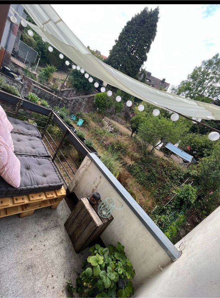 Paletten-Möbel Balkon zu verschenken in Saarbrücken