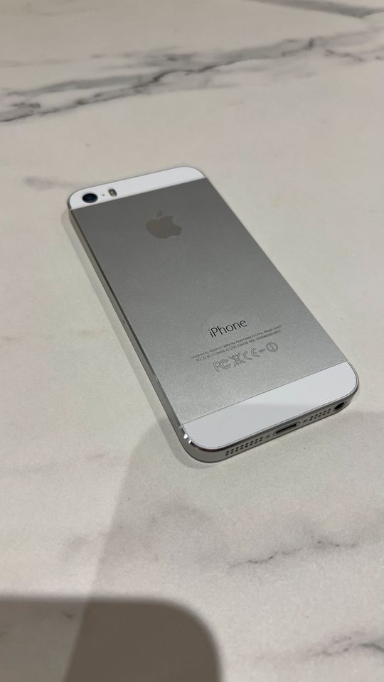 iPhone 5s Silber in München