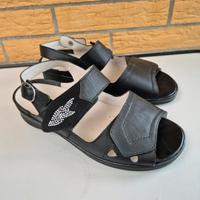 Waldläufer Sandalen Nubukleder Gr 39,5 W M Neu NP 110€ Berlin - Steglitz Vorschau
