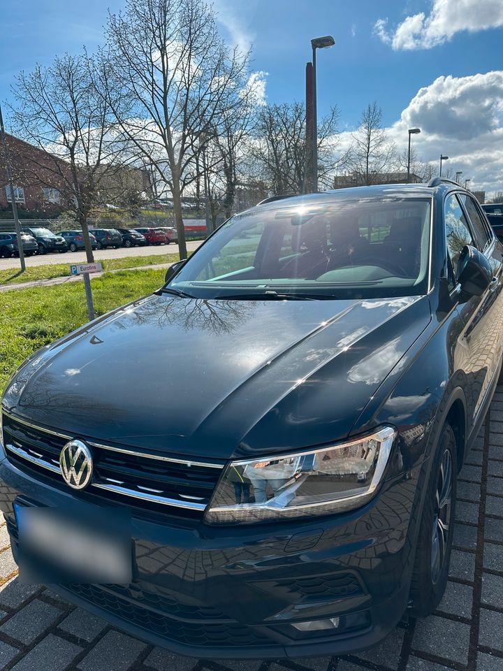 VW Tiguan 2.0TDI DSG Comfortline Navi ACC Spurhalteassistent in Ettlingen