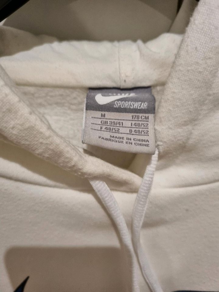 Nike Hoodies 2 Stk. Schwarz & Weiss in Düsseldorf