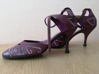 Pumps, Sandalen in Farbe pflaume/aubergine Esprit München - Au-Haidhausen Vorschau