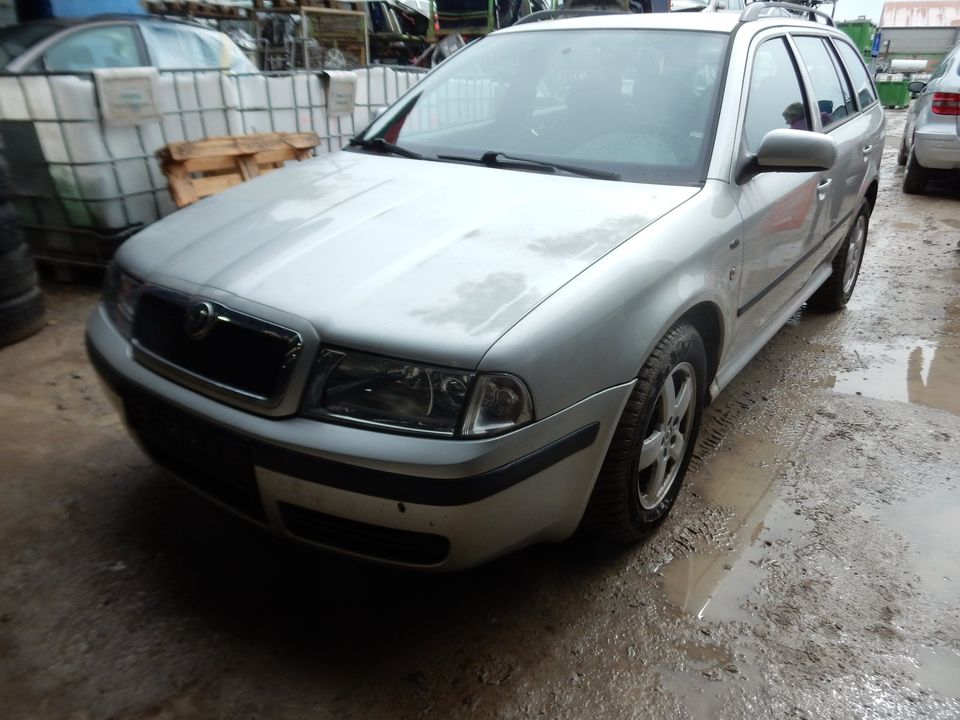 Skoda Octavia 1U Ersatzteileträger ASV EGS LF7T Diamants. VN9214 in Heilsbronn