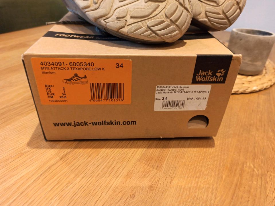 Jack Wolfskin Wanderschuhe Größe 34 MAN Attack 3 Texapore Low K in Burkardroth