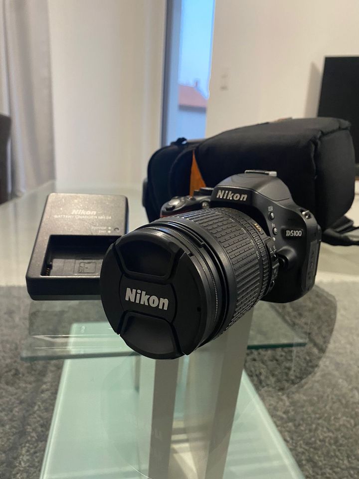Nikon D5100 + Objektive 18-105mm + 32GB 80MB/s in Beckum