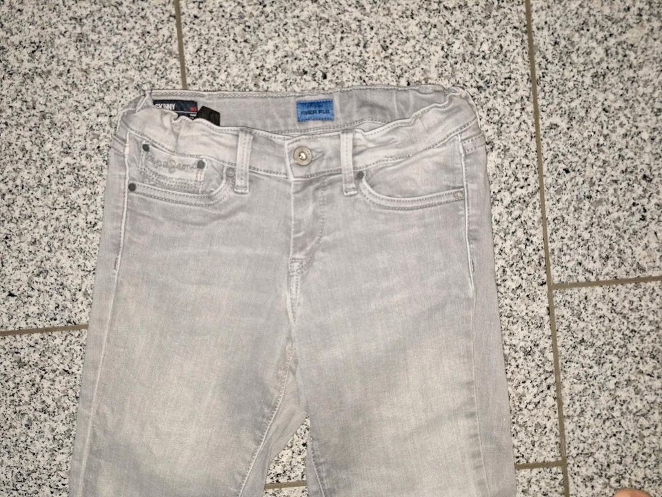 Pepe Jeans Skinny gr 152 grau in Herzogenrath