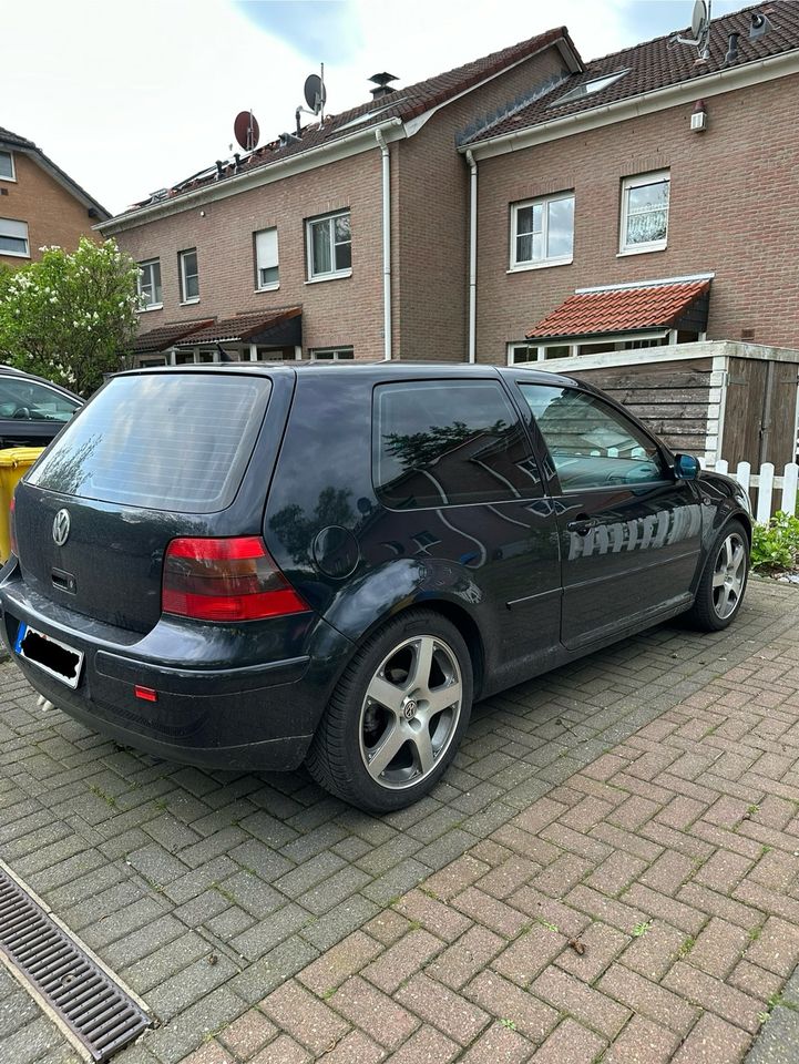 VW Golf 4 1.6 16V in Solingen