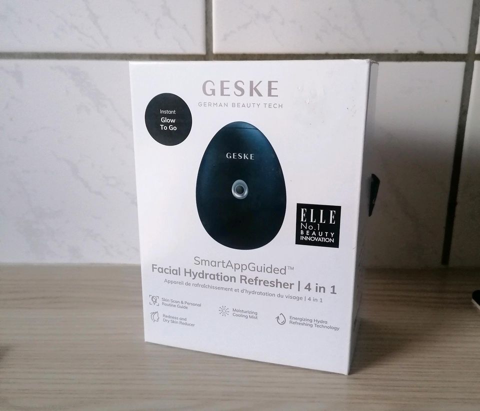 Geske Steamer Mist Facial Hydration Refresher 4in1 midnight in Voerde (Niederrhein)