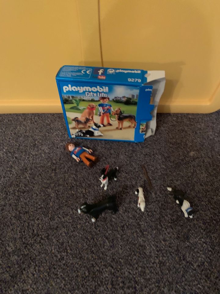 Playmobil Hundesitter 9279 in Holtland