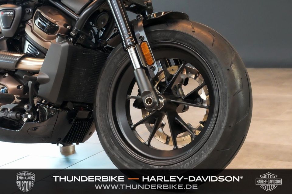 Harley-Davidson Sportster 1250S m.Auspuff Jekill&Hyde in Hamminkeln