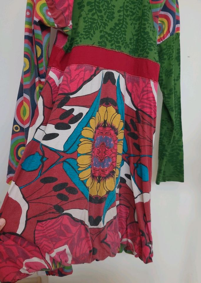 Wunderschönes Kleid von Desigual Gr. 9/10 in Dortmund