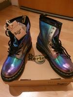 Dr. Martens Pascal 1460 Rainbow Ray NEU! Größe 38 Nordrhein-Westfalen - Velbert Vorschau