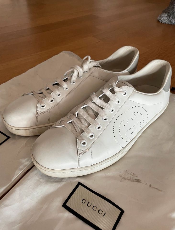 GUCCI Sneakers weiß Gr. 9,5 / 43 in Berlin