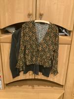 2 Blusen, Gr.38/M von Vila und Urban Outfitters Nordrhein-Westfalen - Drolshagen Vorschau