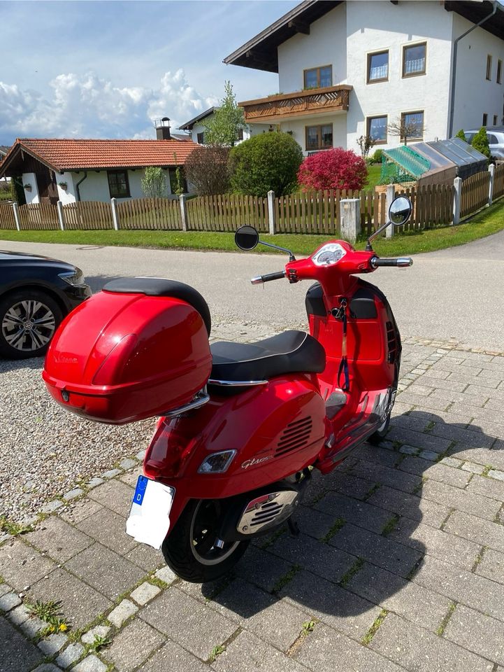 Vespa GTS Super 125 | Rot in Vachendorf