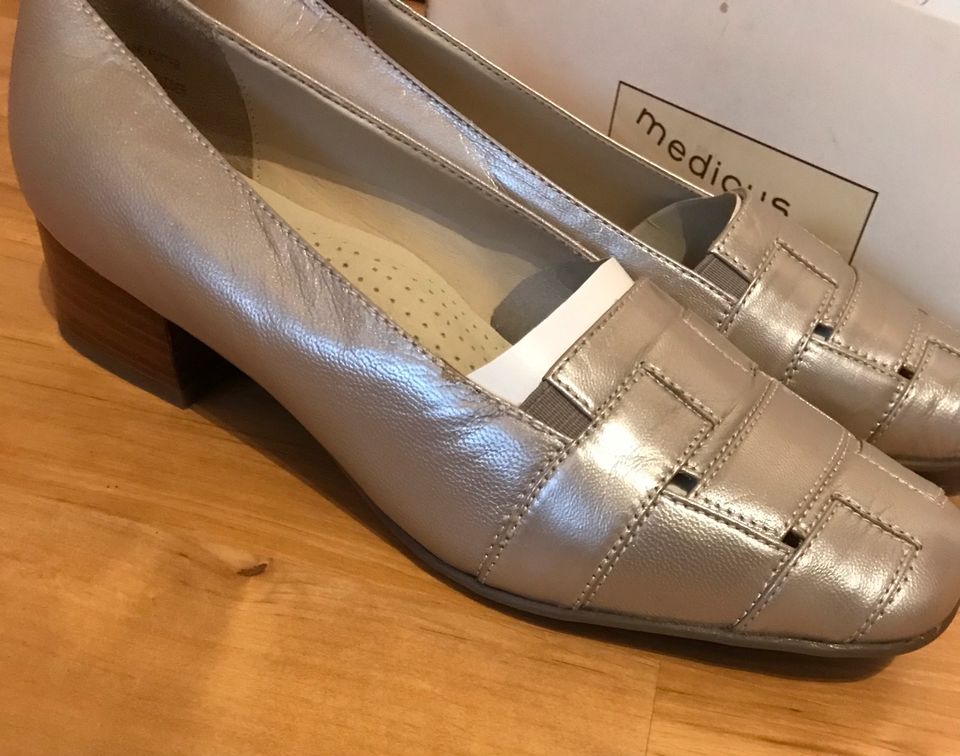 Damen Schuhe Leder neu atmungsaktiv v.Medicus Gr. 5 1/2 Breite G in Dresden