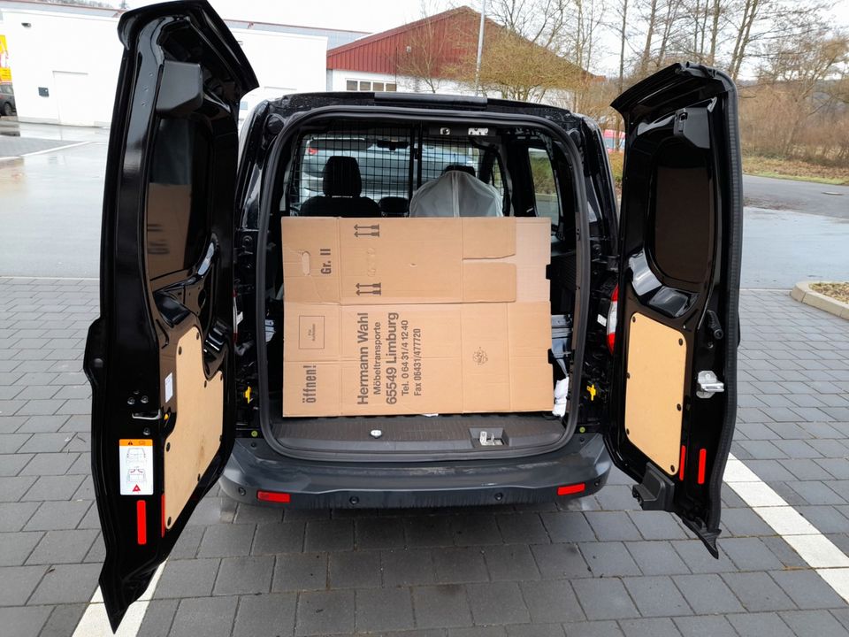 FORD Kleintransporter / Lieferwagen “NEW-Transit Courier” in Runkel