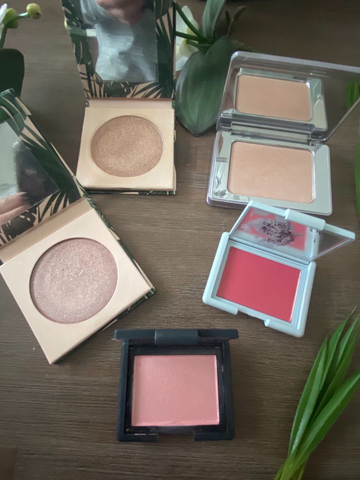 Natasha Denona nars Benefit highlighter Dose Marc Jacobs glow in Altenbeken