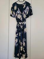 Kleid mit Blumen Berlin - Dahlem Vorschau