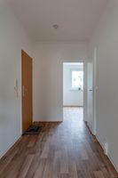 Erstbezug nach Sanierung! Moderne 2-Raum Wohnung mit Dusche und Balkon. Sachsen-Anhalt - Schönebeck (Elbe) Vorschau